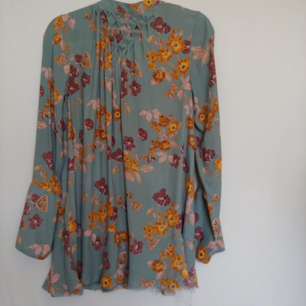 Free People oversized boho flowy top Size XS seafoam with pink & orange floral - Picture 10 of 14